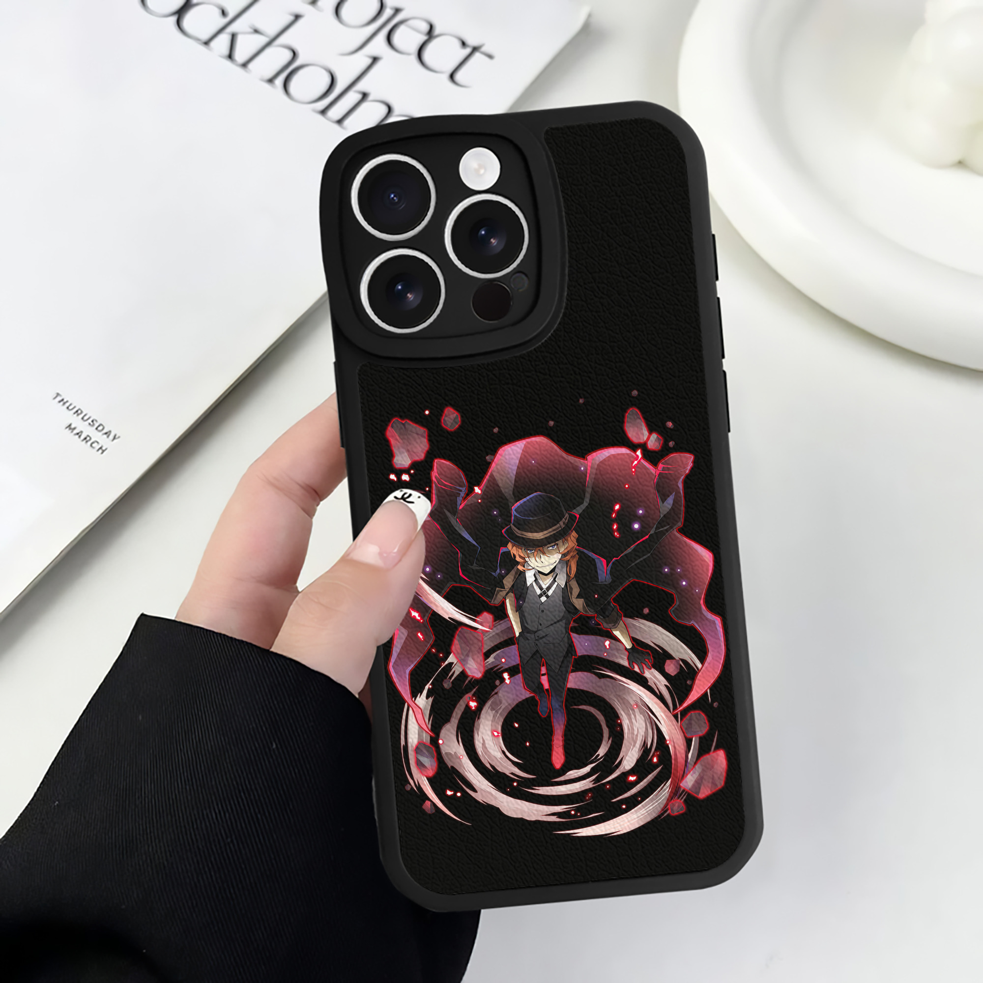 （画像用） 文豪ストレイドッグス Bungo Stray Dogs 【iPhone 16シリーズ対応】シリコンスマホケース（レザー調） 材質：シリコン